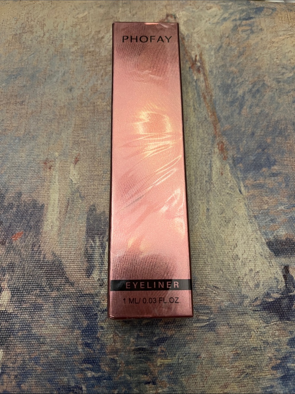 PHOFAY Eyeliner in Rose Metallic Packaging